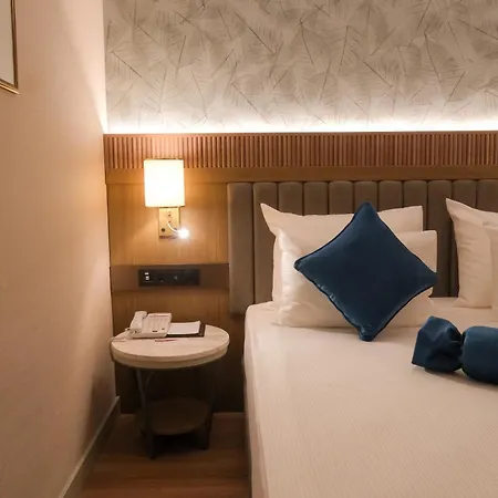 Hotel Ramada Encore By Wyndham Karatay