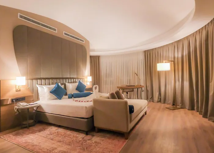 Hotel Ramada Encore By Wyndham Karatay