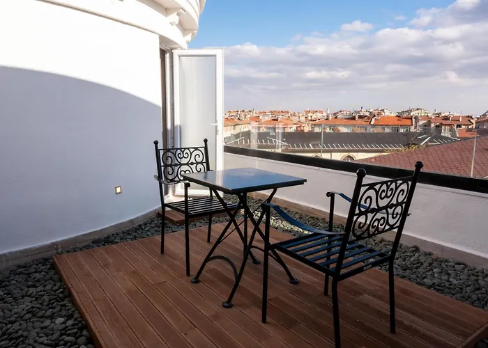 Ramada Encore By Wyndham Karatay Hotel